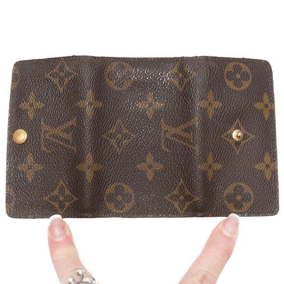 Authentic Louis Vuitton Monogram Multicles 6 Key Holder 1994 - Picture 3 of 16